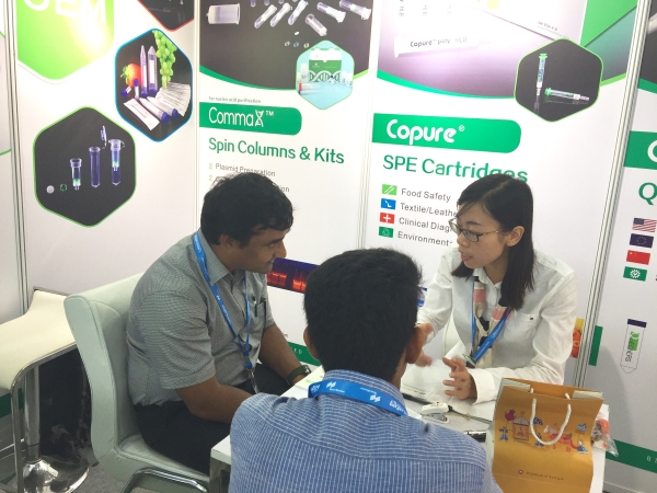 Customers at Biocomma booth